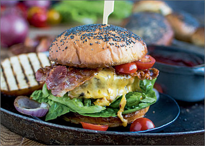 Bacon Burger mit Burger Cheddar